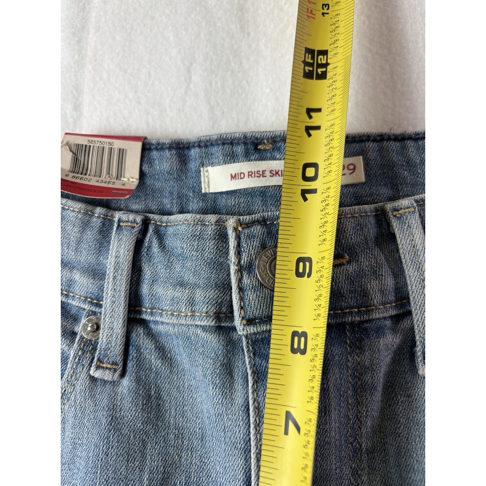 WOMEN'S LEVIS JEANS W29 L32 Mid Rise Skinny Blue Denim Light Wash NEW With Tags - Picture 7 of 13